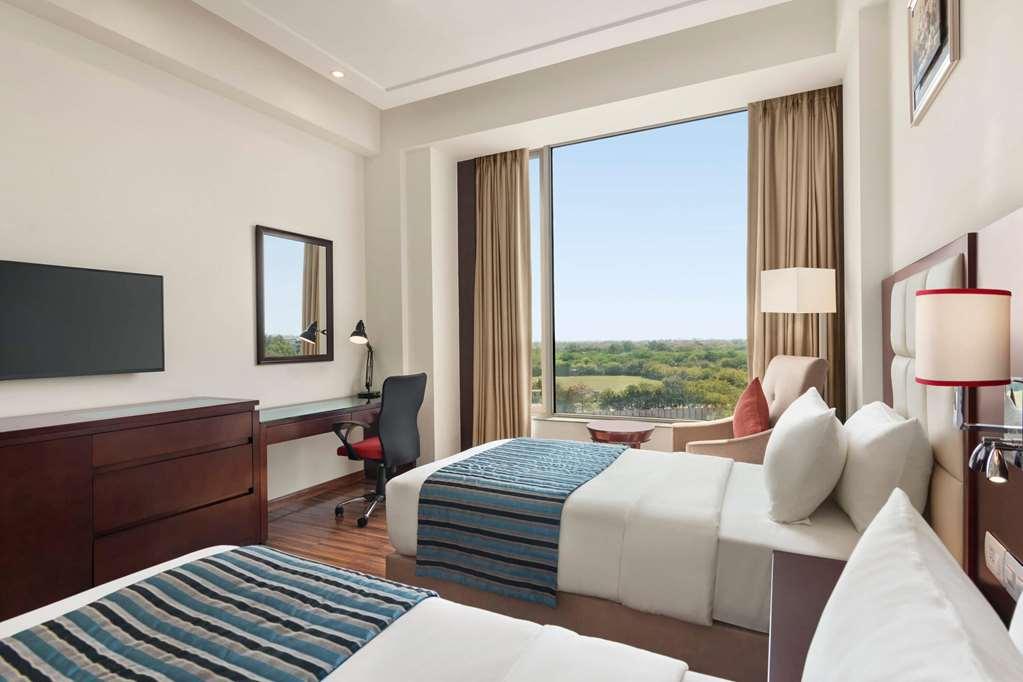 Ramada By Wyndham New Delhi Pitampura Hotel Quarto foto
